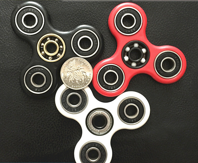 FIDGET SPINNER